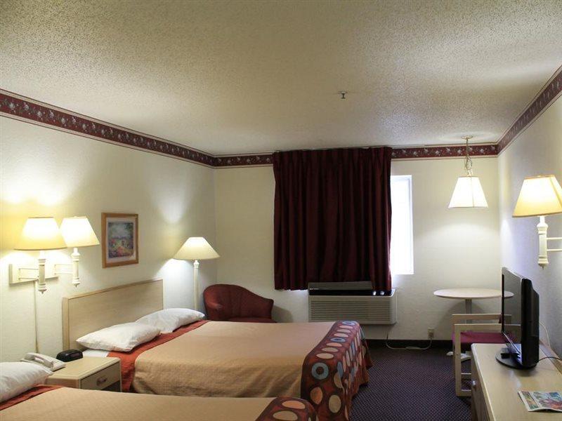 Super 8 By Wyndham San Antonio/Fiesta Hotel Eksteriør billede